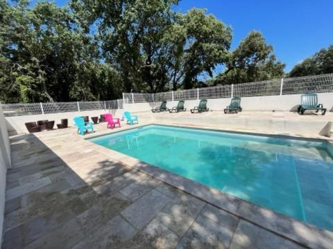 Domaine Du Berange Hotel Saint-Geniès-des-Mourgues Екстериор снимка